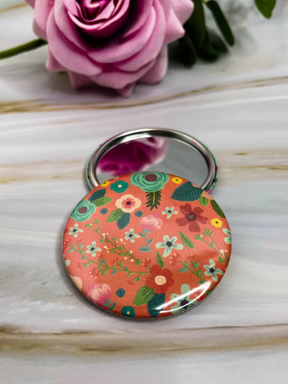 Miroir de poche - rond - 56mm – Fleurs roses - boutique idées cadeaux - boutique en ligne - création française et artisanale.