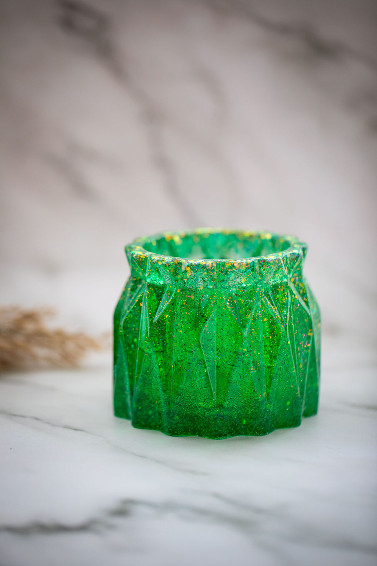 Pot (crayon fleurs maquillage) vert paillettes - Boutique en ligne d'idées cadeau et de décoration