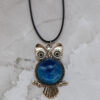 Bijou collier hibou bleu - Bijou en résine - boutique de créateur - création en résine jesmonite, sticker et badge en France - annecy