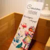 Marque page holographique personnalisé fillette - boutique en ligne d'idées cadeau et de décoration - Jesmonite - résine - Cadeaux merci maitresse - fêtes de mères - cadeaux anniversaire - cadeaux enfants